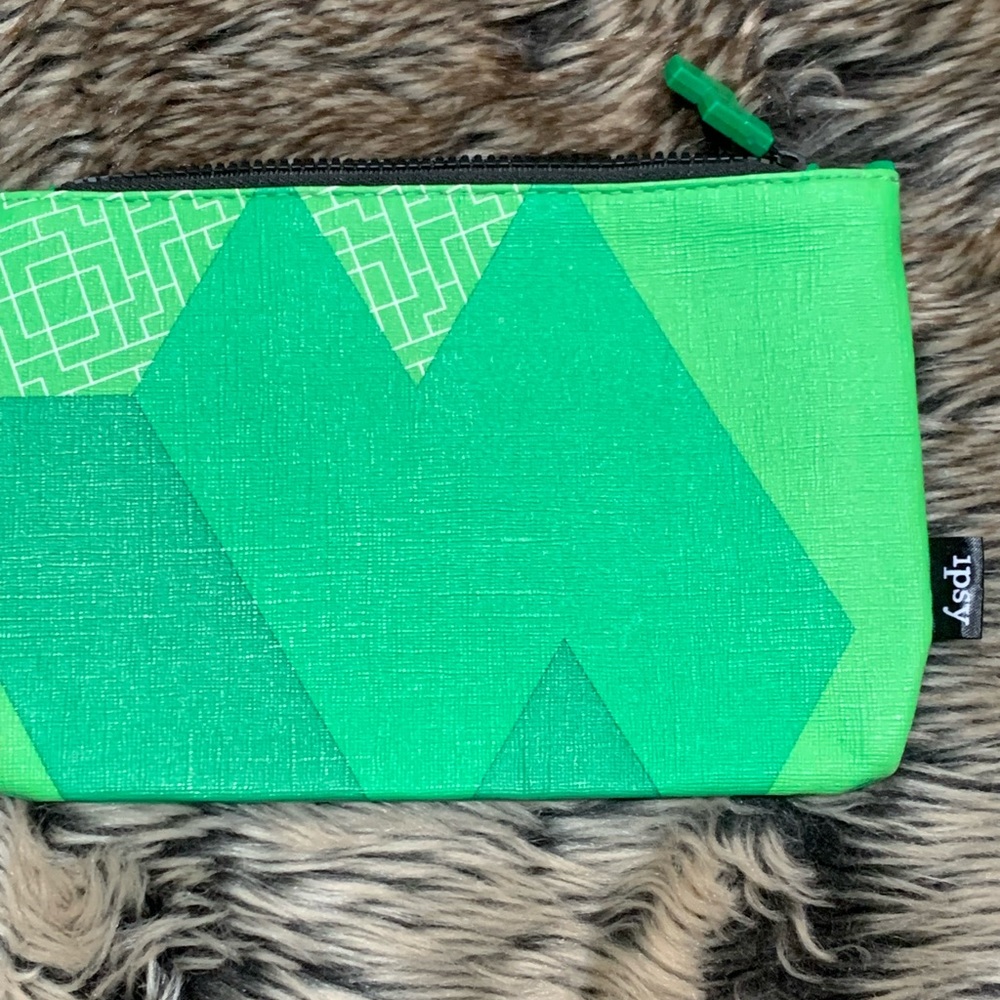 Ipsy June 2019 Glam Bag TETRIS GREEN Makeup Cosmetic BAG Nerd 90s Retro